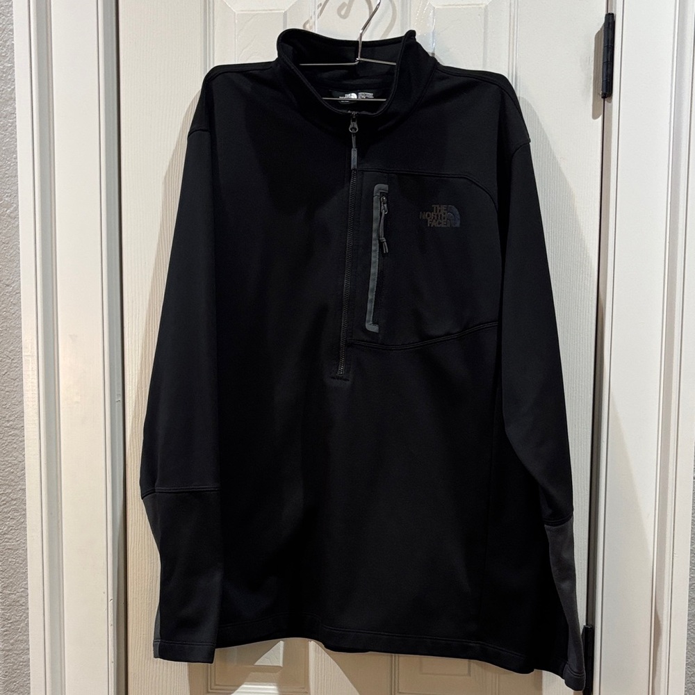 The North Face Men's Black Performance 1/4 zip